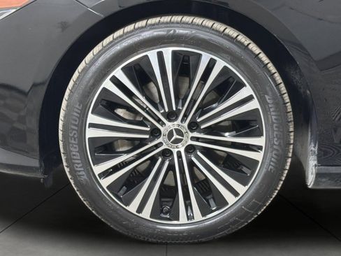 Used 2023 Mercedes-Benz CLA 250 image 24