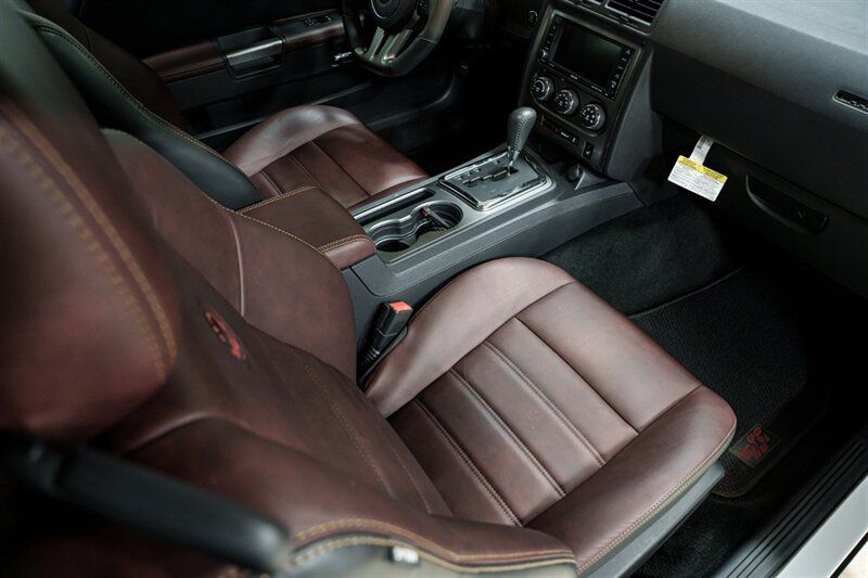 Used 2014 Dodge Challenger SXT RWD image 24