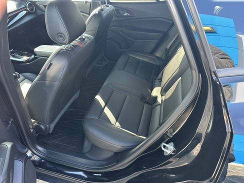 Certified 2024 Chevrolet Trax RS w/ Sunroof Package image 6