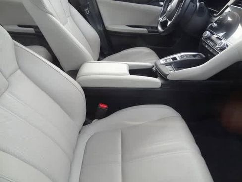 Used 2022 Honda Insight Touring image 9