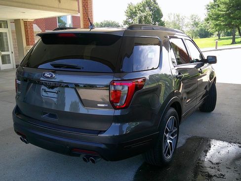 Used 2018 Ford Explorer Sport w/ Equipment Group 401A AWD/4WD image 5
