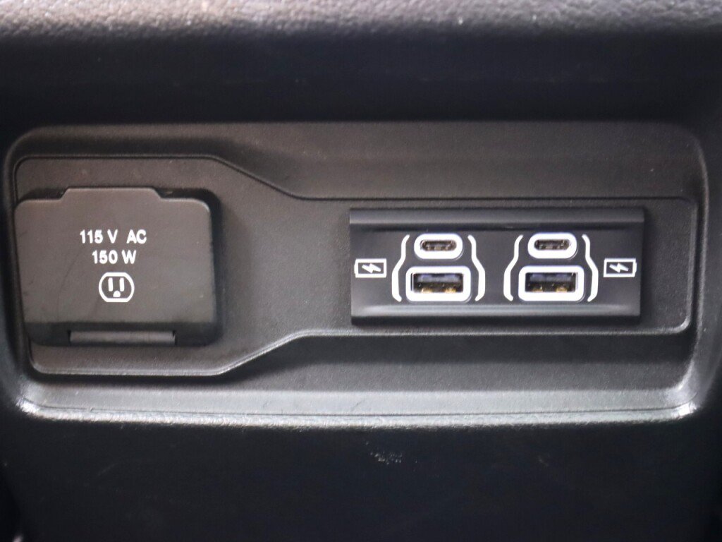 Used 2023 Jeep Grand Cherokee Summit AWD/4WD image 42