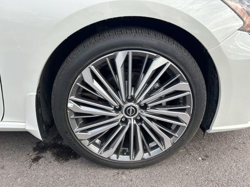 Used 2023 Nissan Altima 2.5 SL image 8