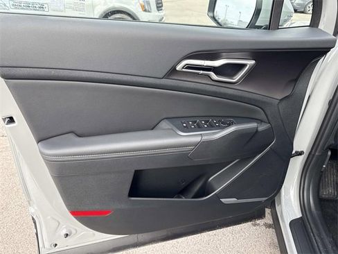 New 2026 Kia Sportage EX image 9