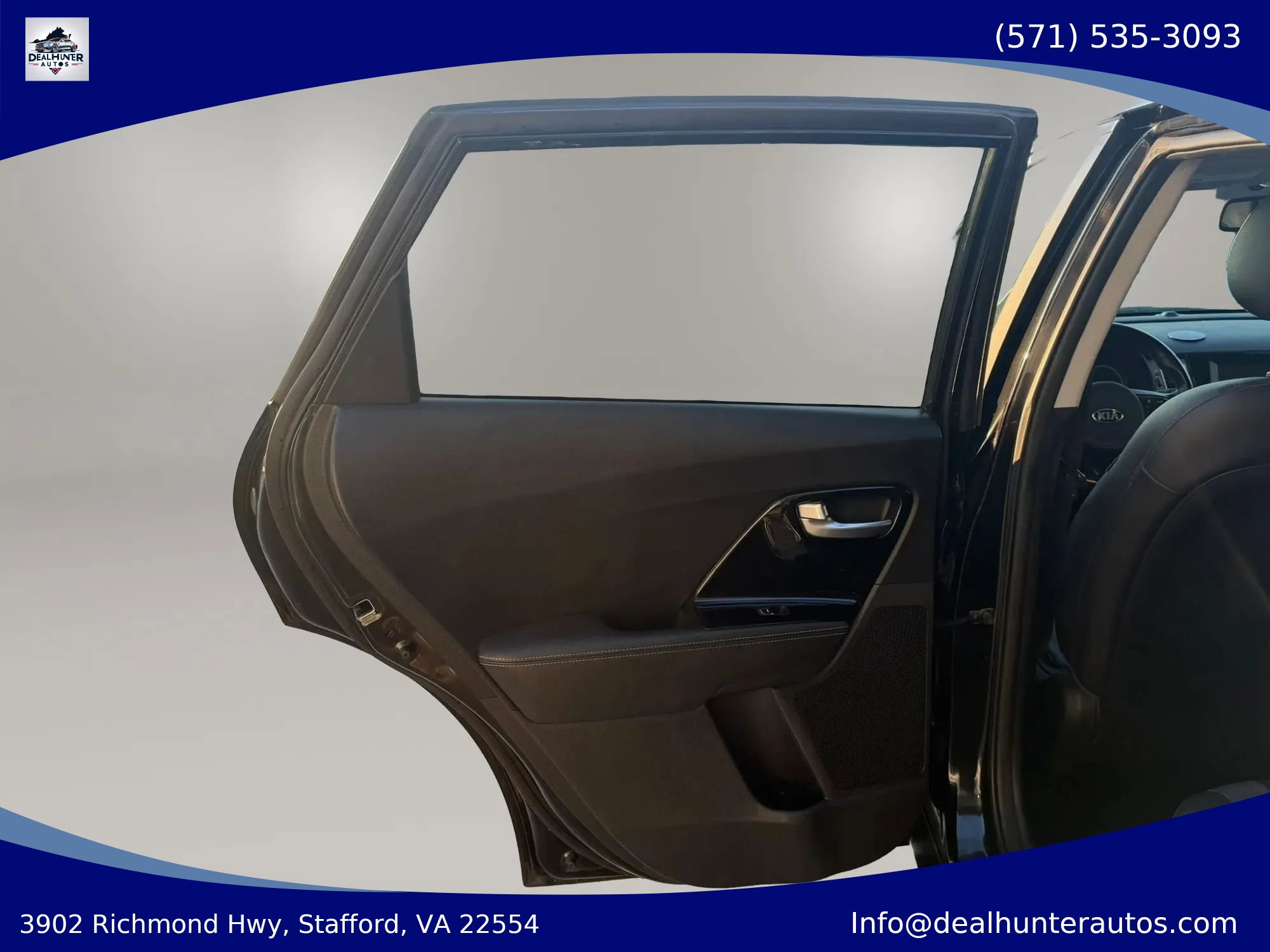 Used 2018 Kia Niro EX FWD image 16