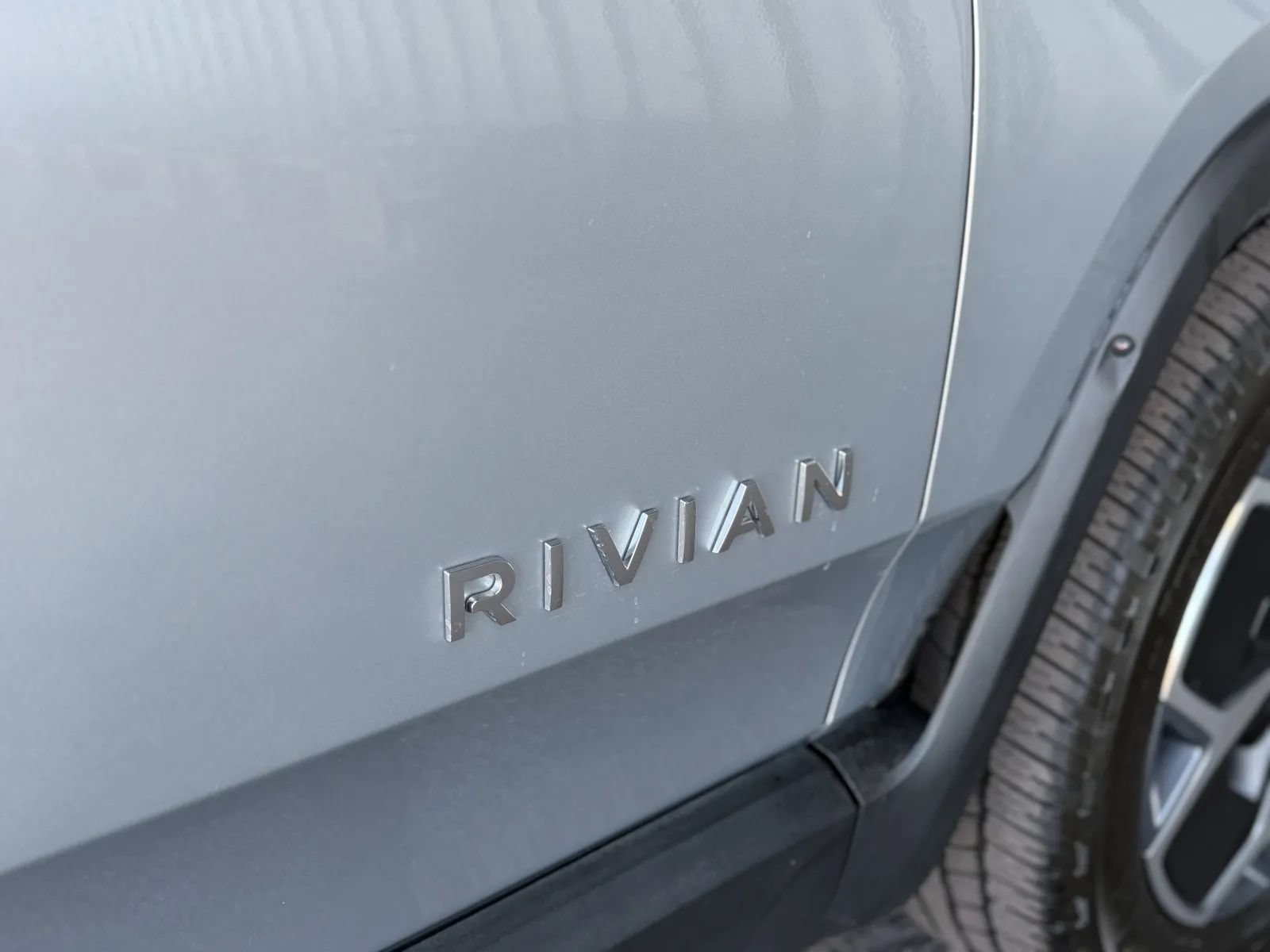 Used 2023 Rivian R1T Adventure Dual AWD/4WD image 43