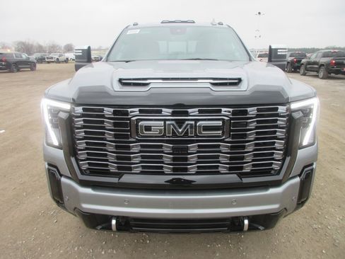New 2026 GMC Sierra 2500 Denali Ultimate image 12