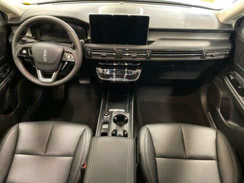New 2025 Lincoln Corsair AWD w/ Equipment Group 101A image 10