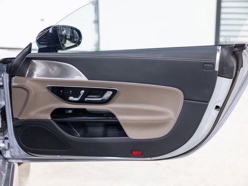Used 2024 Mercedes-Benz AMG GT 55 image 27