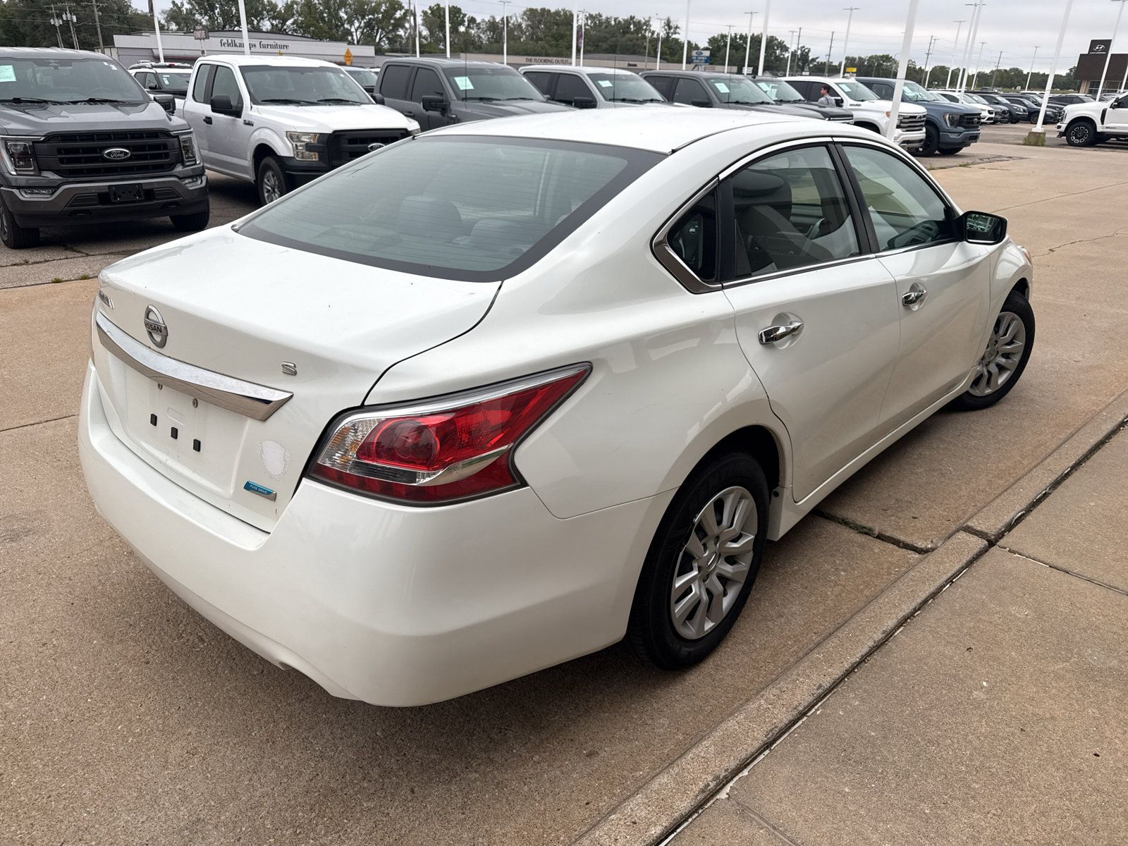 Used 2014 Nissan Altima 2.5 S FWD image 11