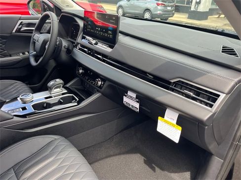 New 2025 Mitsubishi Outlander SEL image 35