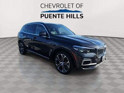Used 2021 BMW X5 xDrive40i w/ Premium Package 2