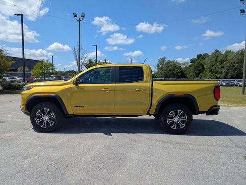 Used 2023 GMC Canyon AT4 w/ AT4 Premium Package AWD/4WD image 6