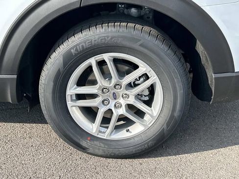 New 2026 Ford Explorer Active image 12