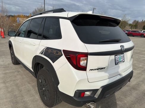 Used 2023 Honda Passport TrailSport image 6