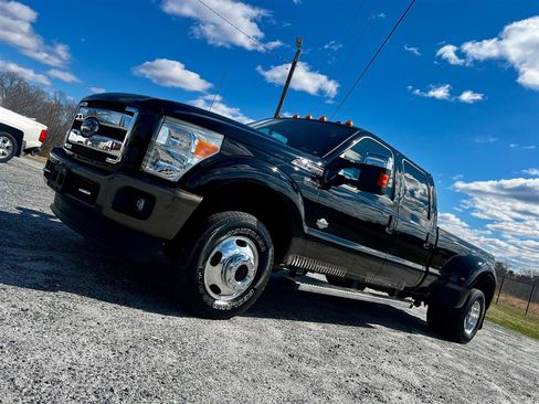 Used 2016 Ford F350 King Ranch w/ King Ranch w/Chrome Package image 40