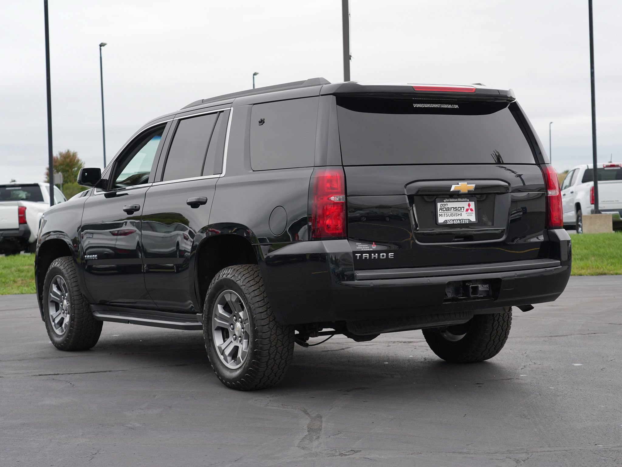 Used 2018 Chevrolet Tahoe LS w/ Skid Plate Package AWD/4WD image 6