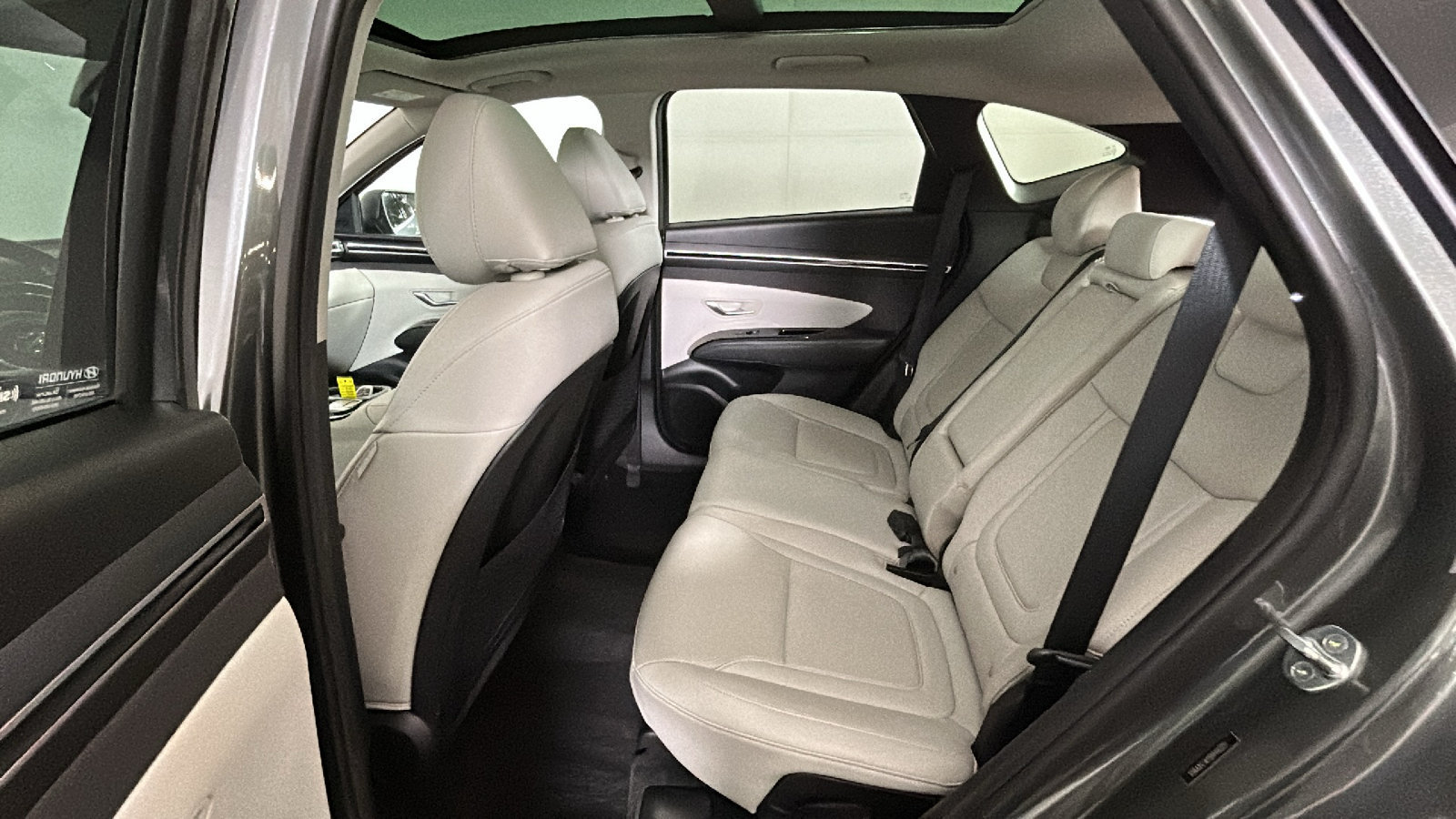 Certified 2022 Hyundai Tucson Limited AWD/4WD image 34