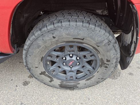 Used 2019 Toyota 4Runner SR5 Premium AWD/4WD image 17