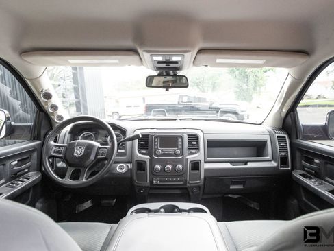 Used 2015 RAM 3500 Tradesman w/ Chrome Appearance Group AWD/4WD image 16