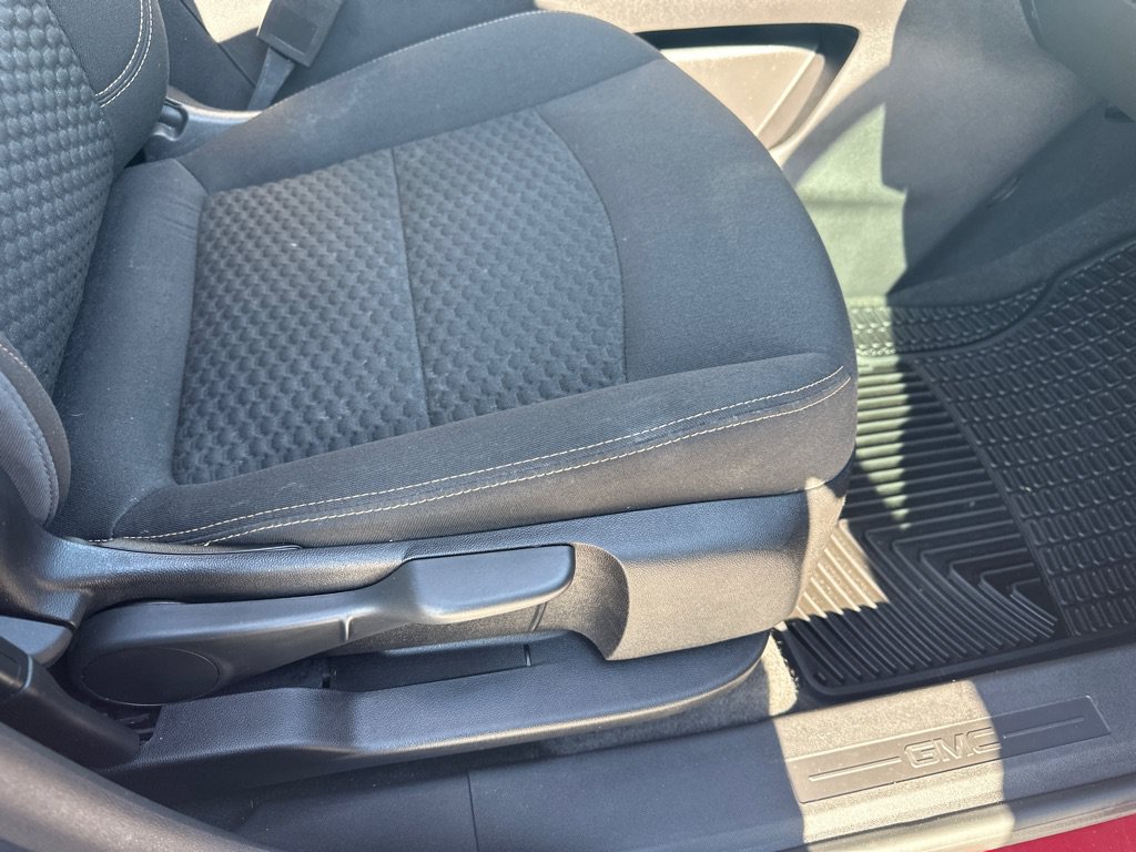 Used 2019 GMC Terrain SLE w/ Driver Convenience Package FWD image 11