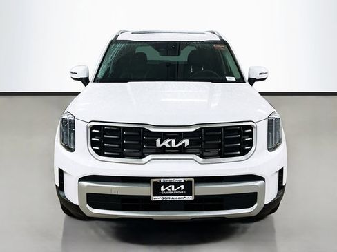 New 2025 Kia Telluride S image 2