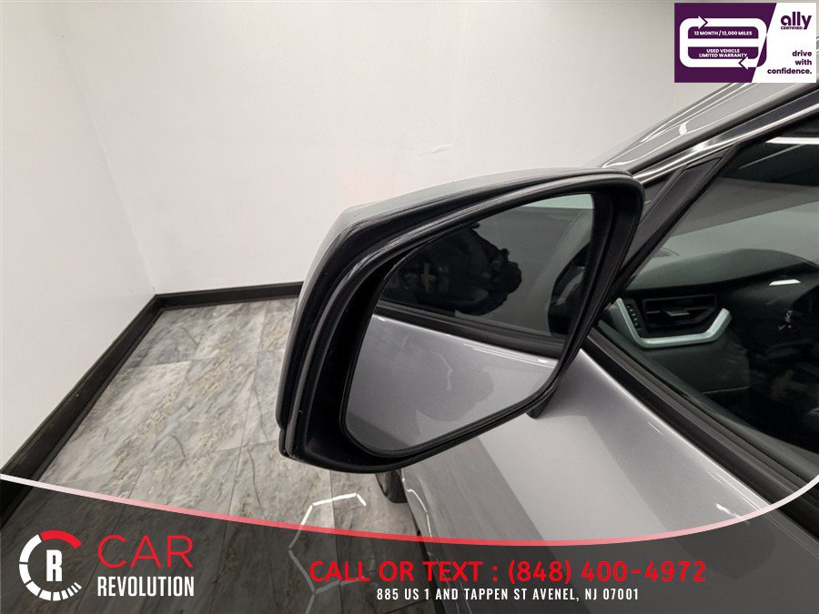 Used 2025 Toyota RAV4 LE AWD/4WD image 65