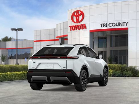 New 2026 Toyota C-HR AWD/4WD image 9