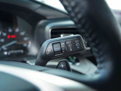 Used 2020 Ford Explorer XLT w/ Equipment Group 202A image 29