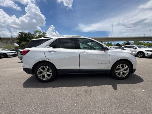 Used 2019 Chevrolet Equinox Premier FWD image 2