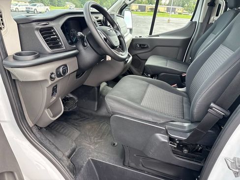 Used 2025 Ford Transit 250 Low Roof w/ Exterior Upgrade Package RWD image 14
