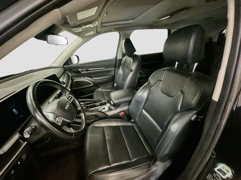 Used 2025 Kia Telluride S AWD/4WD image 13