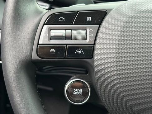 Used 2025 Hyundai Ioniq 5 SEL image 10