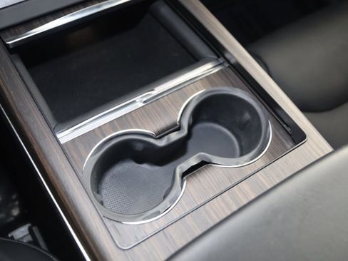 Used 2022 Tesla Model X image 35