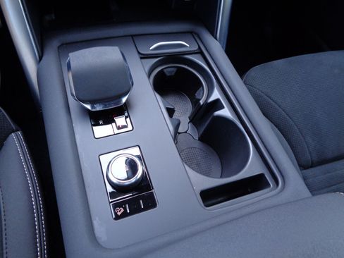 Used 2023 Land Rover Discovery S R-Dynamic image 12