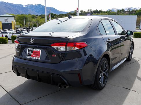 Certified 2024 Toyota Corolla SE FWD image 8
