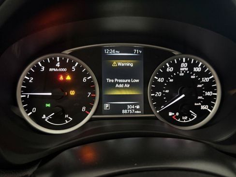 Used 2017 Nissan Sentra SR Turbo FWD image 13
