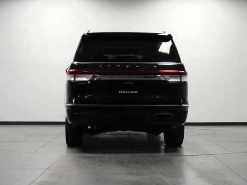 Used 2024 Lincoln Navigator L Reserve w/ Monochromatic Package AWD/4WD image 5