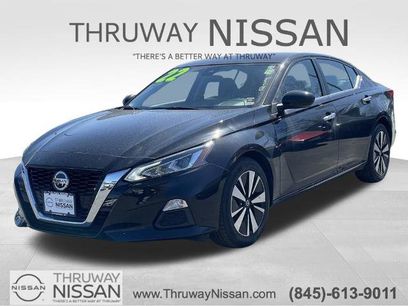 Certified 2022 Nissan Altima 2.5 SV w/ SV Premium Package
