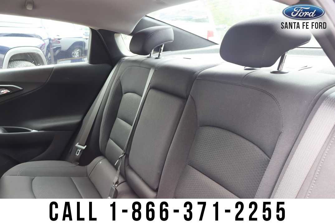 Used 2025 Chevrolet Malibu LT FWD image 18