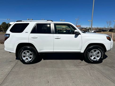 Used 2024 Toyota 4Runner SR5 Premium image 9