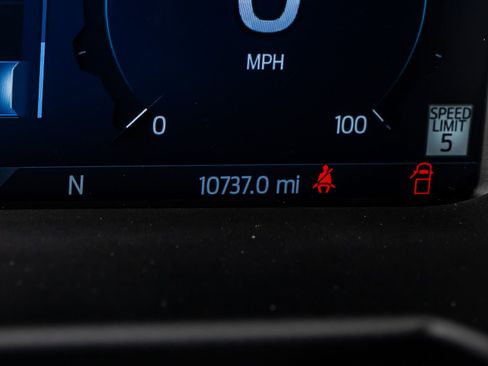 Used 2025 Ford F450 Platinum w/ FX4 Off-Road Package image 21