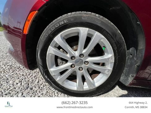 Used 2015 Chrysler 200 Limited FWD image 10