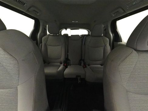 Certified 2023 Toyota Sienna LE image 29