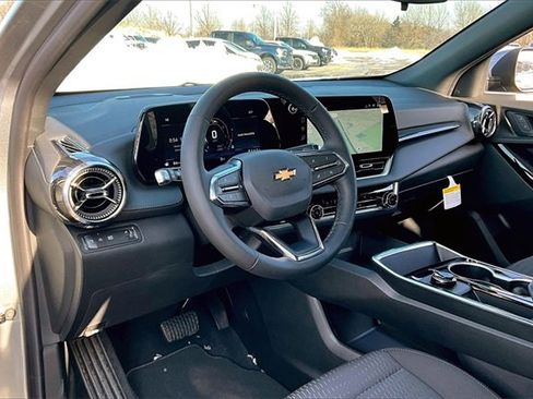 New 2026 Chevrolet Equinox LT image 6