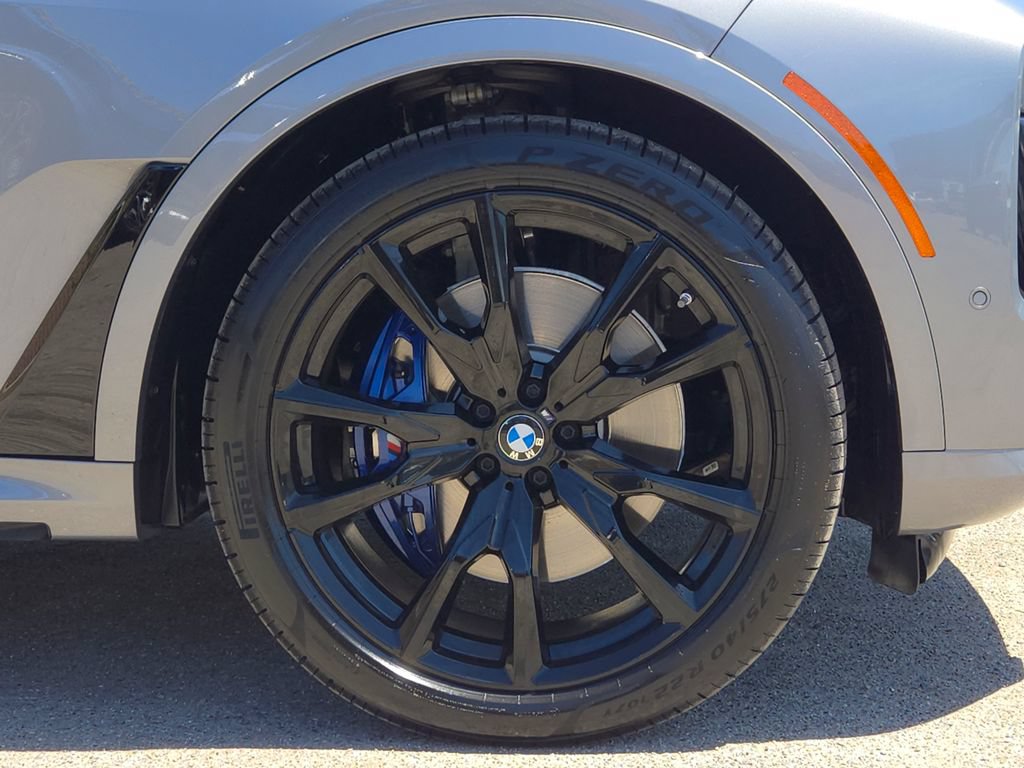 Used 2024 BMW X7 M60i w/ Climate Comfort Package AWD/4WD image 6
