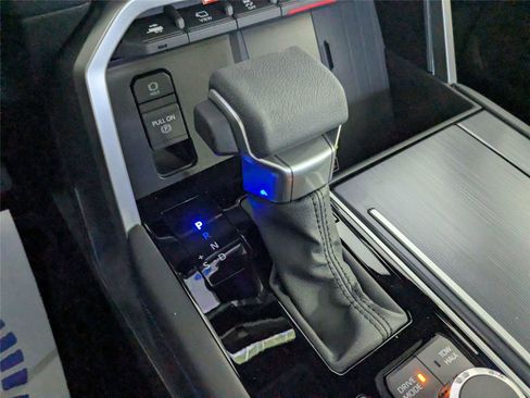 New 2025 Toyota Tundra Platinum AWD/4WD image 21