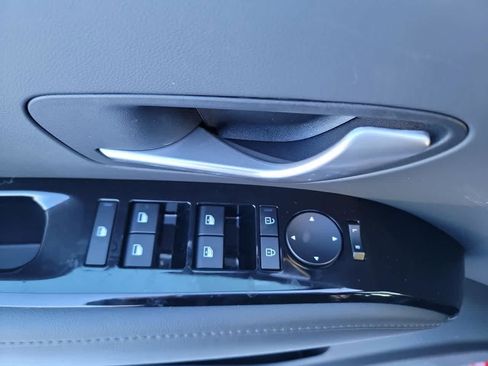 New 2026 Hyundai Tucson Limited image 11