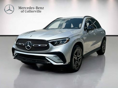 Used 2025 Mercedes-Benz GLC 300 4MATIC w/ AMG Line image 1