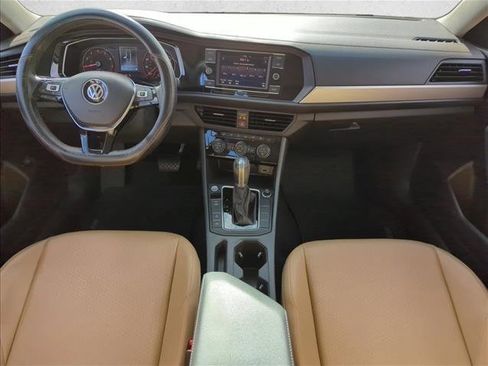 Used 2019 Volkswagen Jetta SE image 19